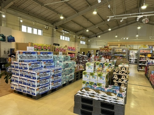 大人気の会員制大型倉庫型店舗の再販店「E-COST」が初出店