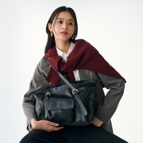 秋物新作商品が続々入荷しております！！